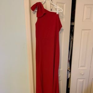 One shoulder gown with fishtail detail in the back
